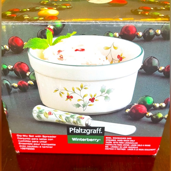 Pfaltzgraff Winterberry Dip Bowl And Spreader - Picture 2 of 13